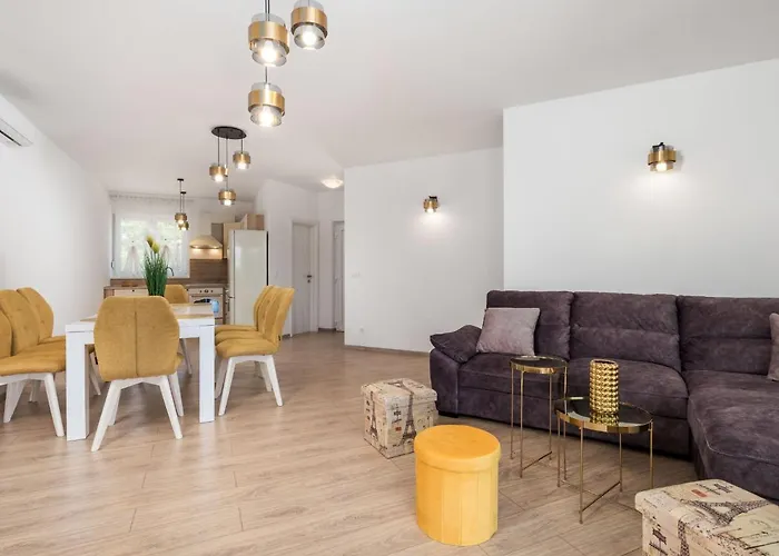 Palma By Interhome * Pinezići