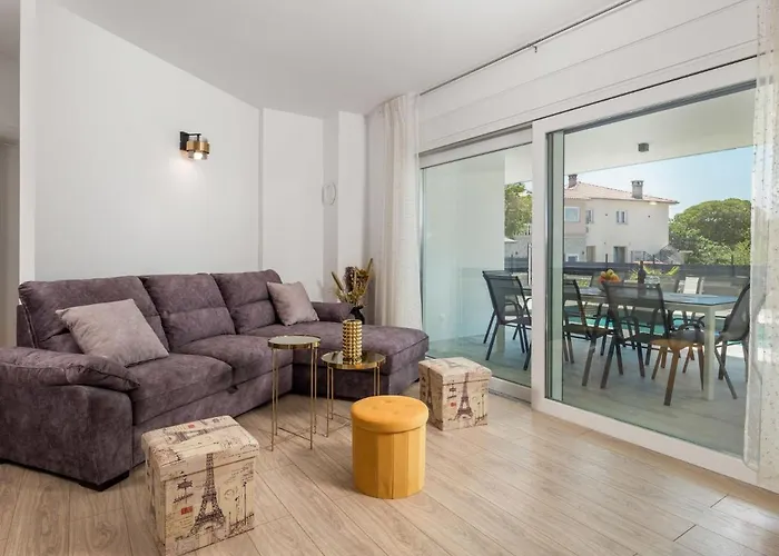 Nyaraló Palma By Interhome Pinezići